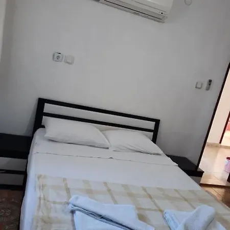 Deniz Manzarali Eylul Apart Gokseki Apartamento